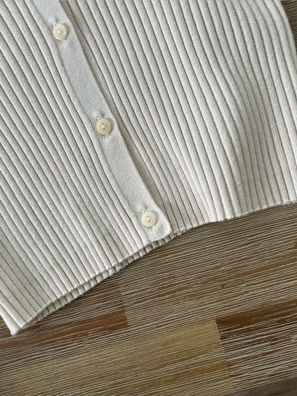 H&M Ribbed V‑Neck Cardigan - Picture 5 of 6
